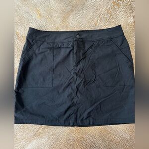 Boston Traders Black skort Large length 17” waist 36” Pockets Nylon